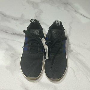 Adidas women’s NMD R2/ NWT